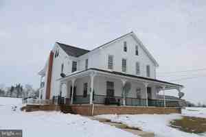 featured image of 120 N Ash Rd