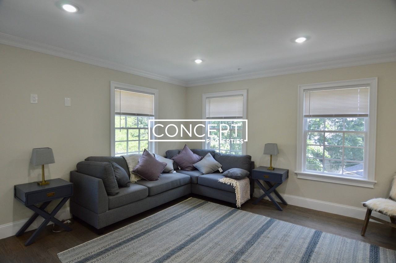 56 Cedar St #3 - Photo 4 of 11