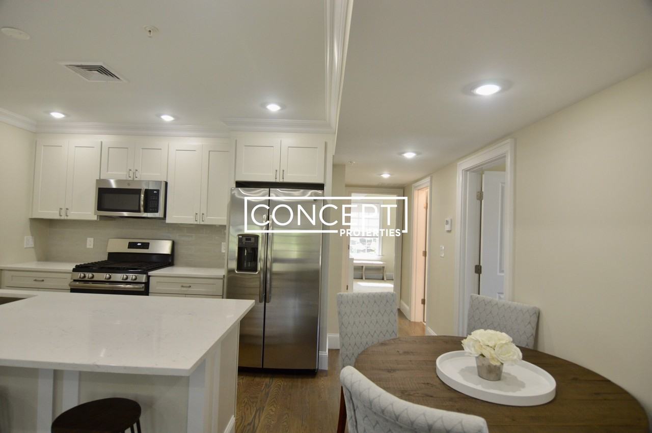 56 Cedar St #3 - Photo 7 of 11