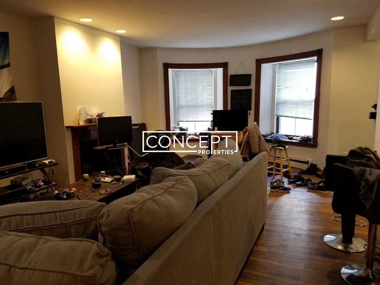 486 Massachusetts Ave #1 - Photo 3 of 11