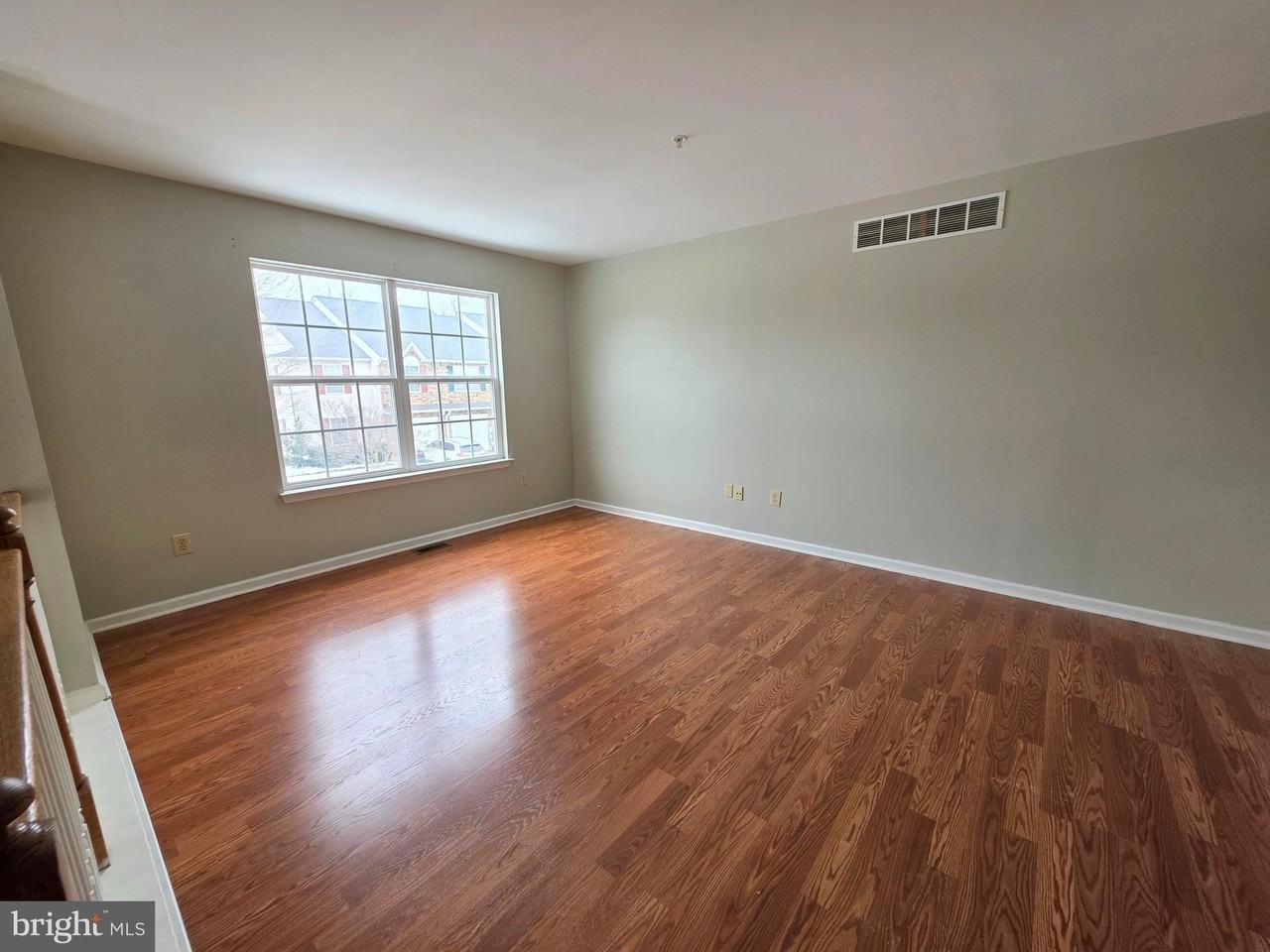 347 Glenn Rose Cir - Photo 4 of 27