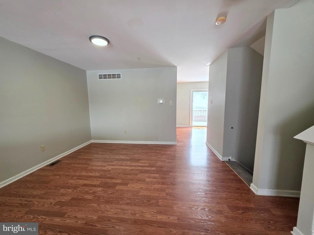 347 Glenn Rose Cir - Photo 6 of 27