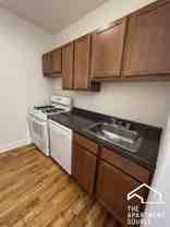 628 W Cornelia Ave #E2 - Photo 1 of 1