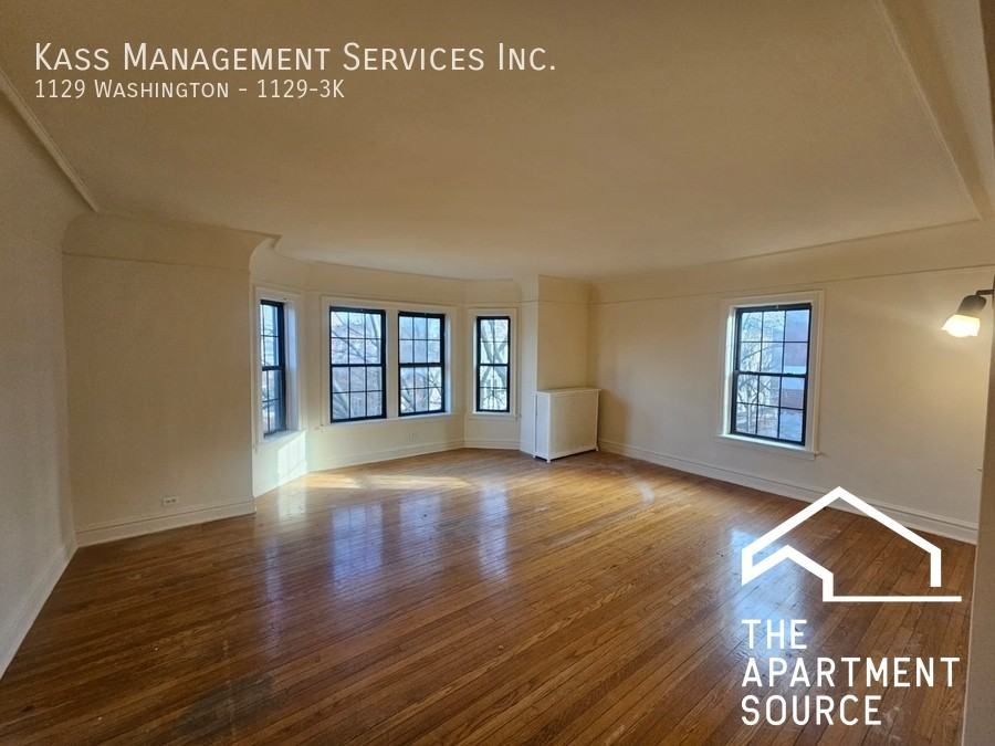 1129 Washington Blvd #3K - Photo 2 of 9