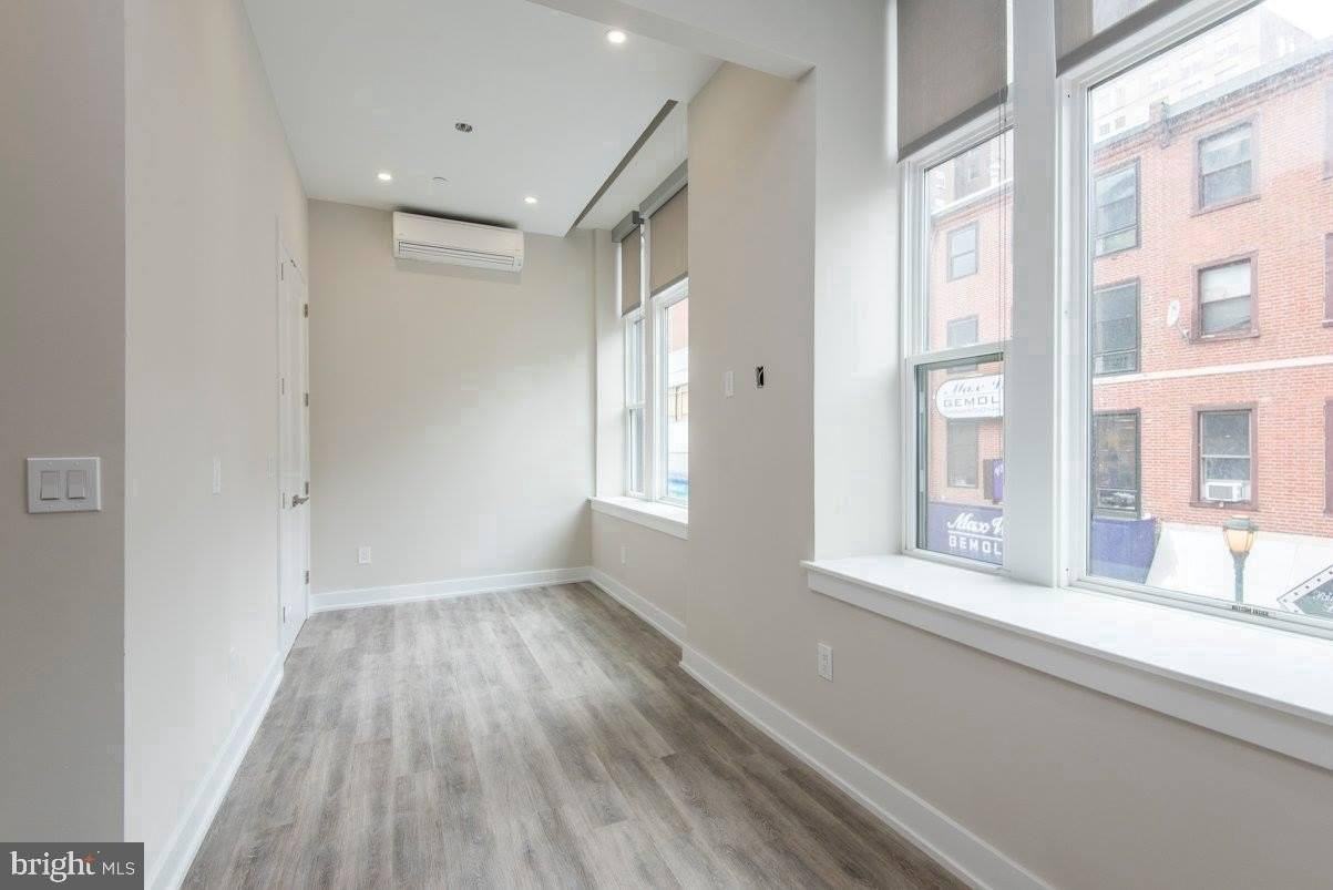 802 Sansom St Unit 201 #201 - Photo 6 of 10