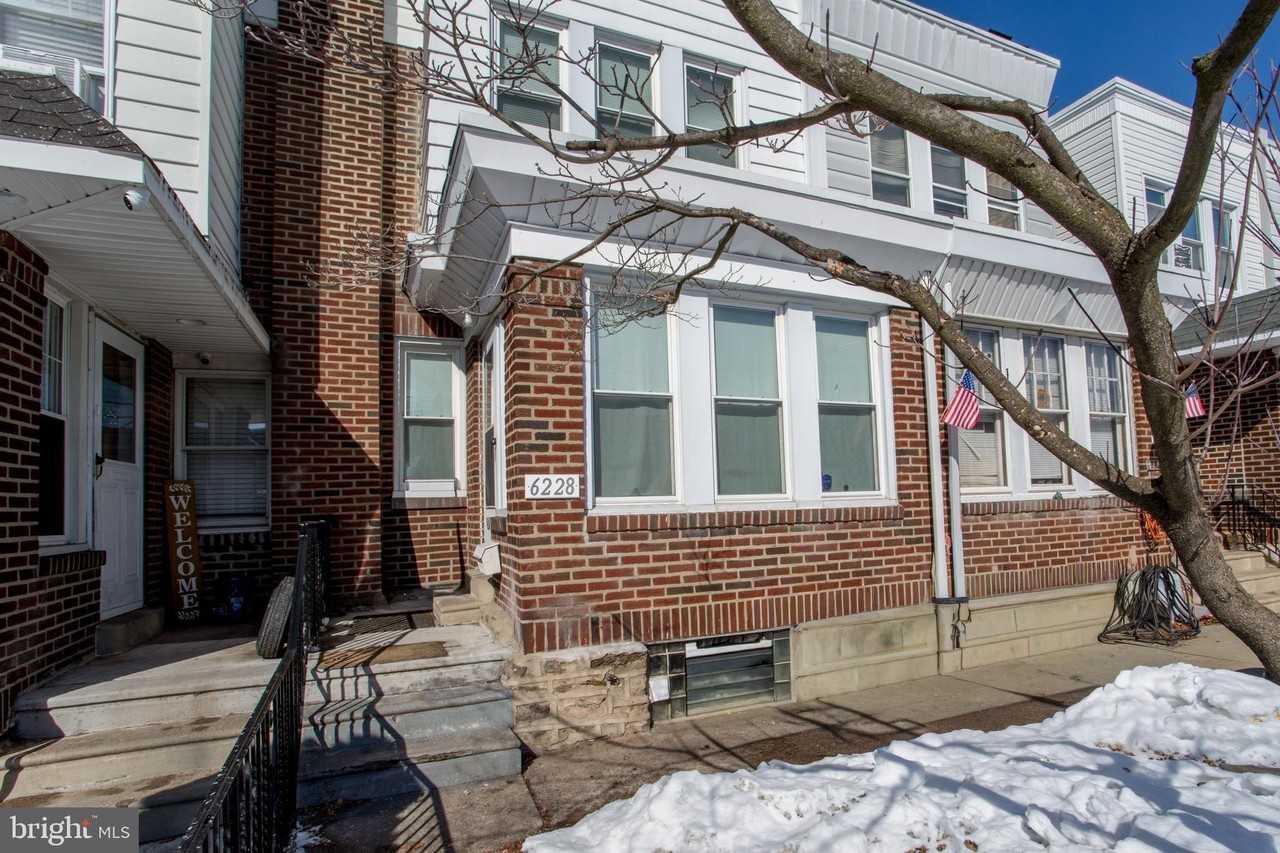 6228 Erdrick St - Photo 4 of 37