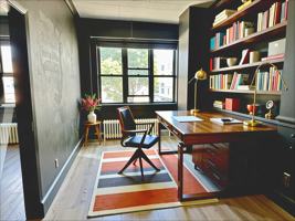 featured image of 4258 Washington St #3