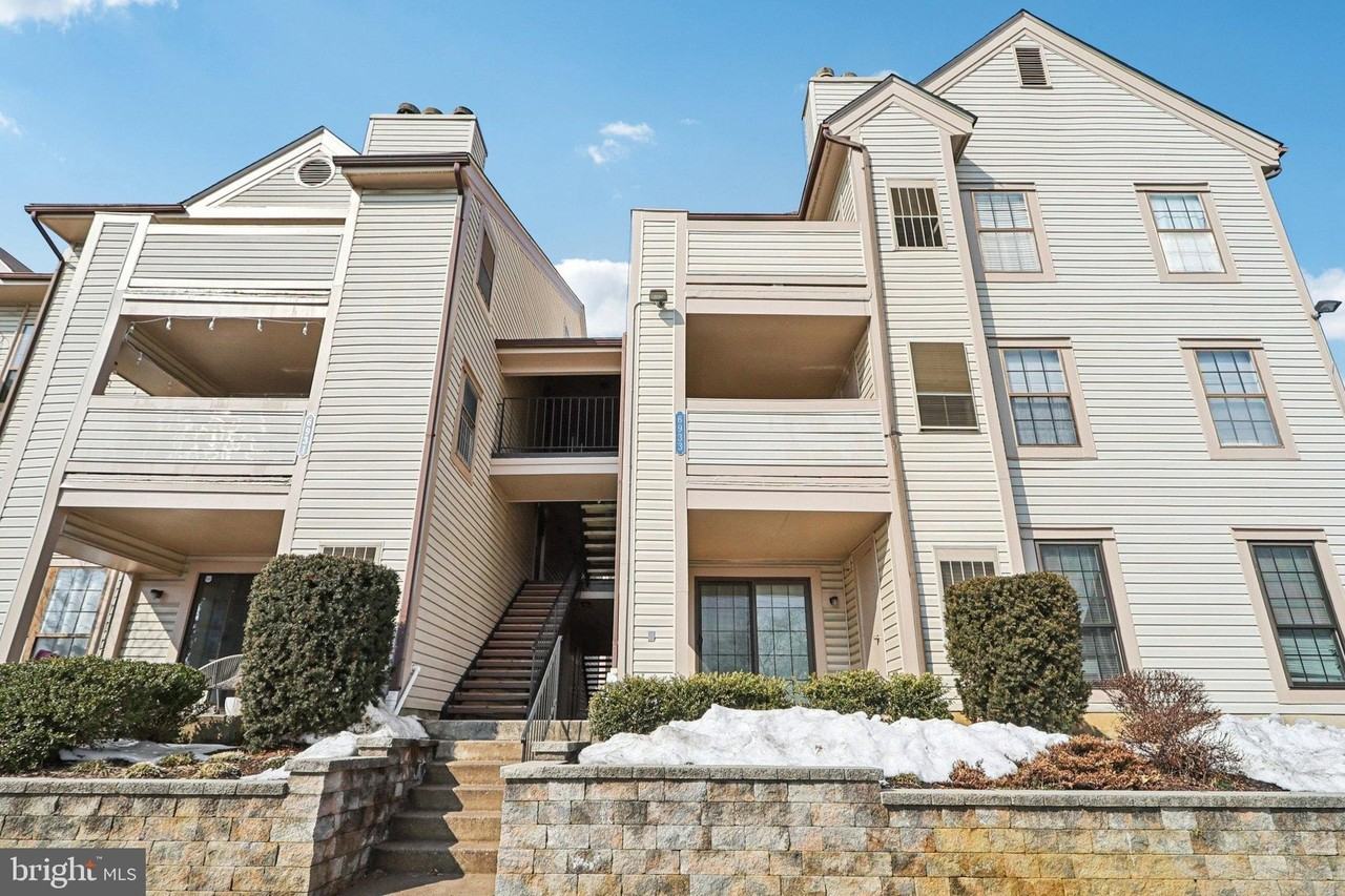 6933 Mary Caroline Cir Unit B #B - Photo 5 of 41