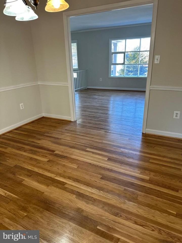 2907 Archer Ct - Photo 4 of 13