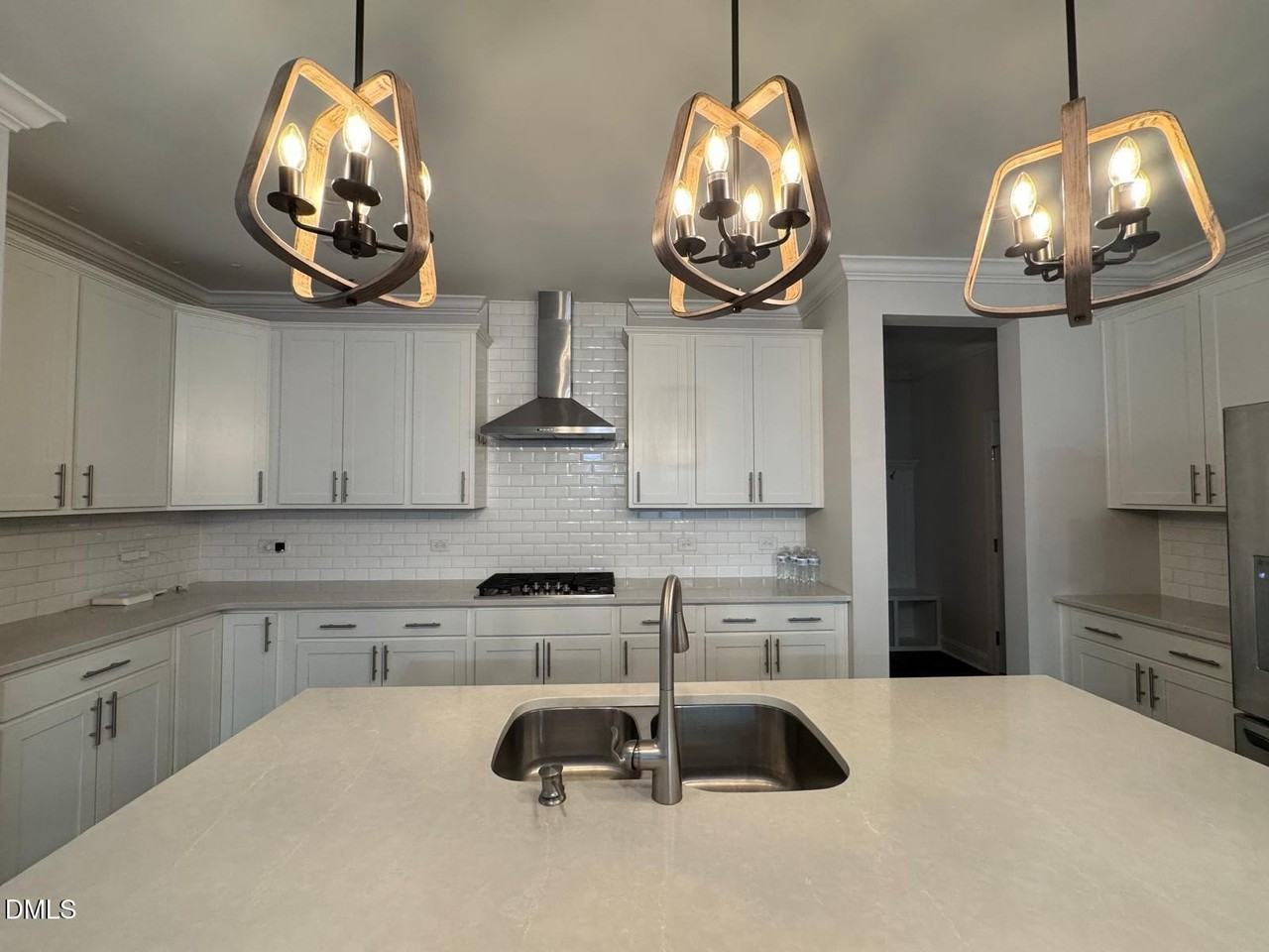 4912 Enlightenment Rd - Photo 3 of 42