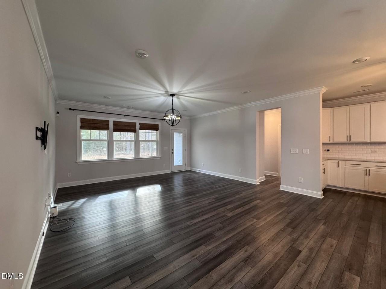 4912 Enlightenment Rd - Photo 7 of 42