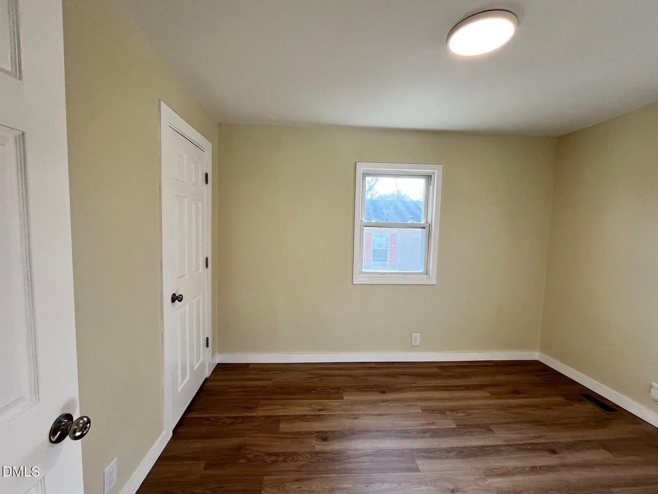 510 Tenth St - Photo 3 of 7