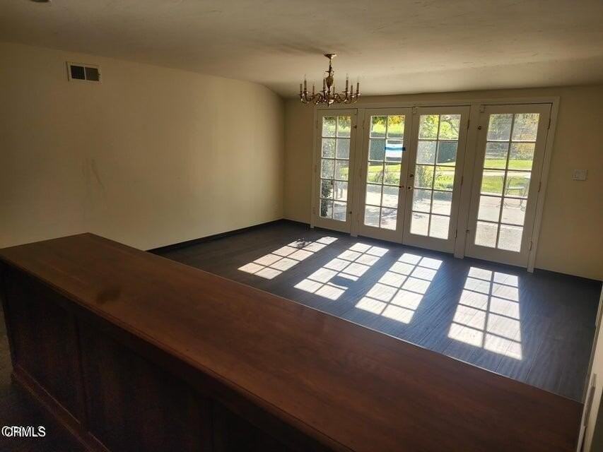 1282 Fairway Dr - Photo 4 of 19