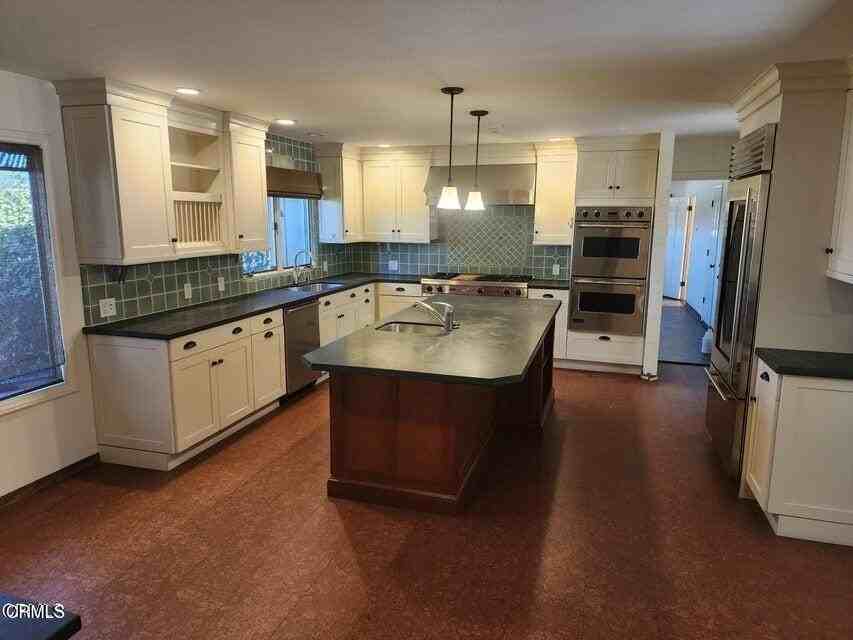 1282 Fairway Dr - Photo 5 of 19