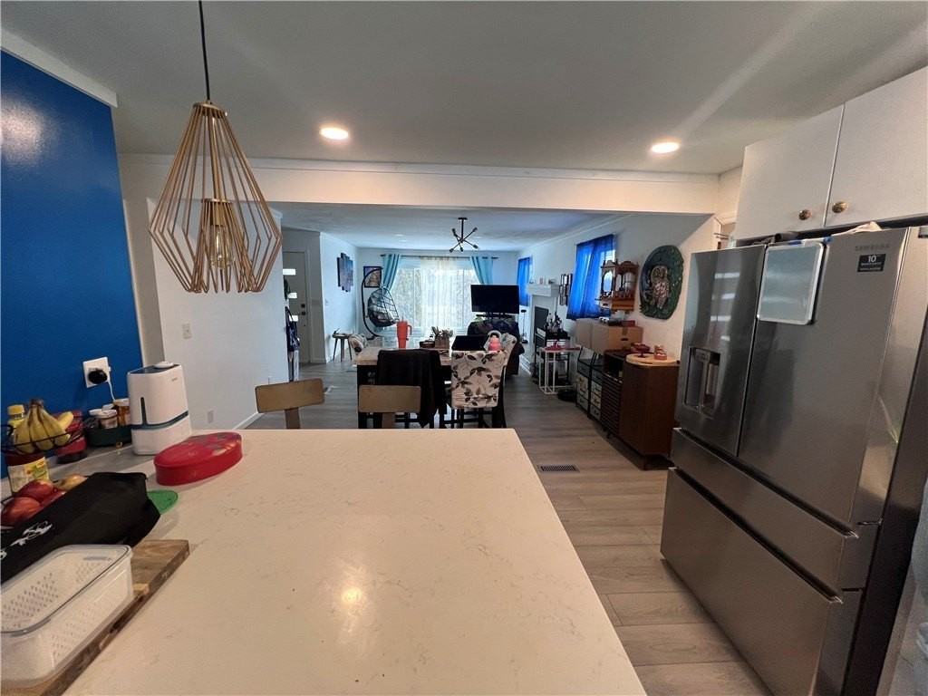 271 W Ingomar Rd - Photo 5 of 17