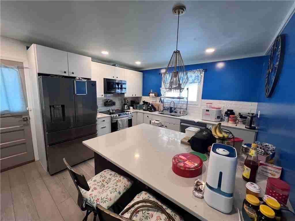 271 W Ingomar Rd - Photo 6 of 17