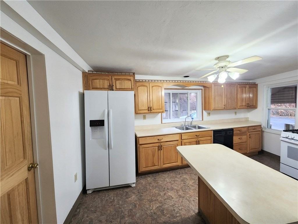 731 Chartiers Ave #1-2 - Photo 3 of 6