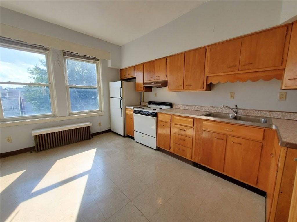 4810 Liberty Ave - Photo 5 of 6