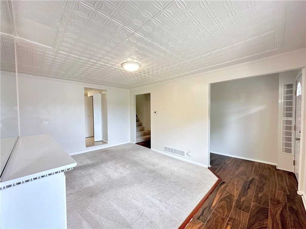 1902 Shamokin St - Photo 4 of 6