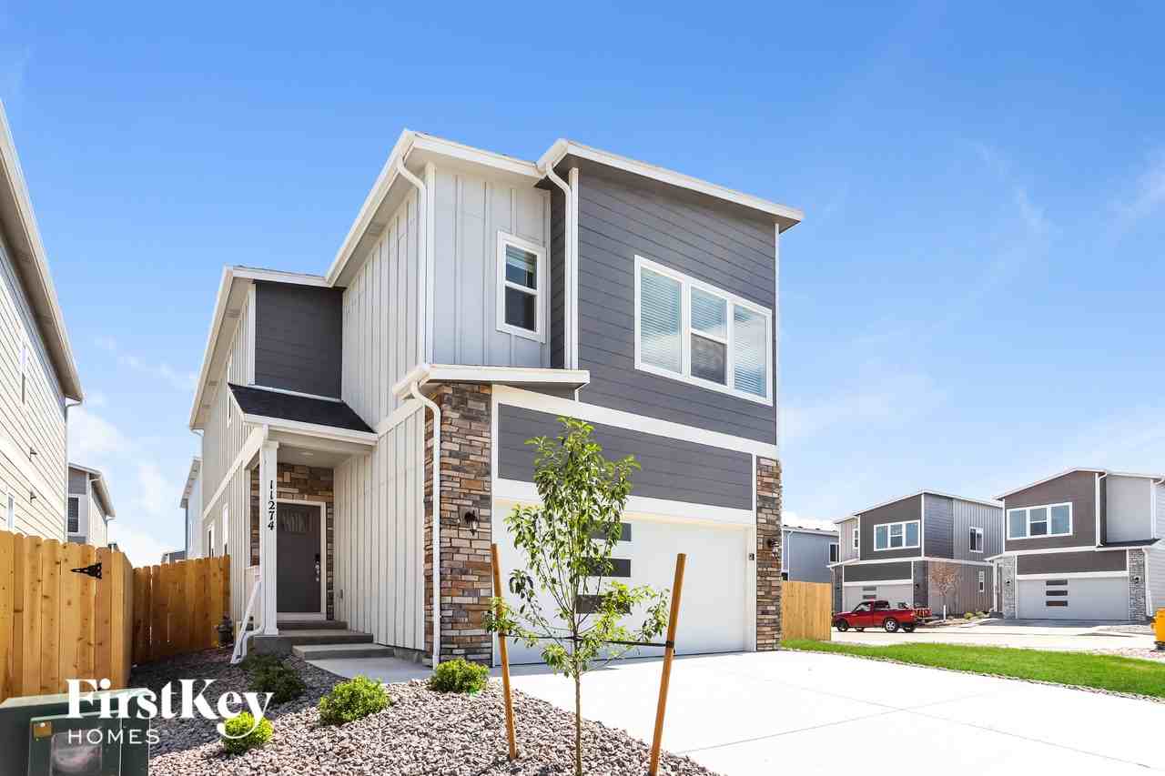 11274 Bufflehead Ln - Photo 2 of 15