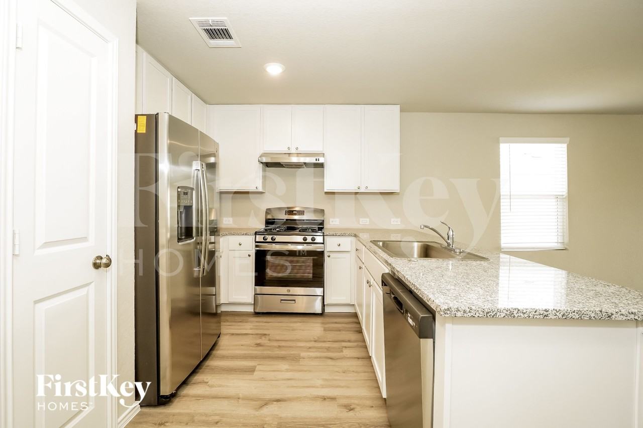 1914 Morse Way - Photo 6 of 15