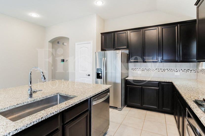 1025 Twisting Ridge Ter - Photo 7 of 16