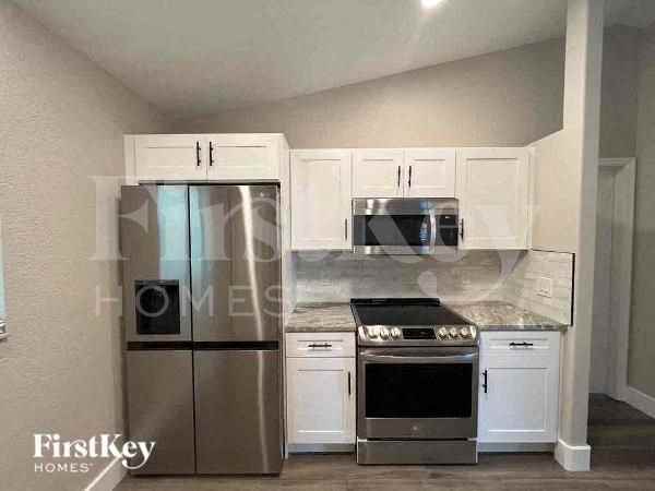 2670 Denicke St - Photo 5 of 12