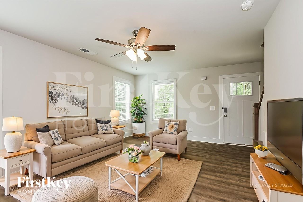 6955 Overton Cir - Photo 3 of 18