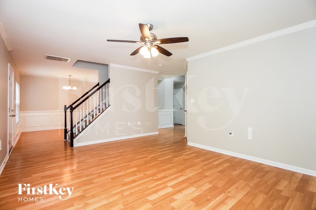 7017 Blithe Low Pl - Photo 4 of 15