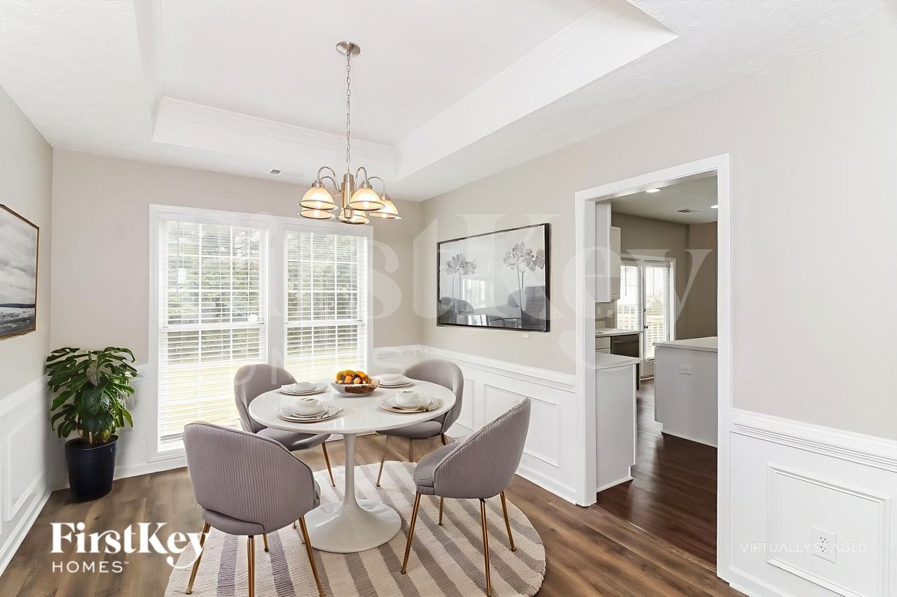 1455 Chamirey Dr Sw - Photo 6 of 18