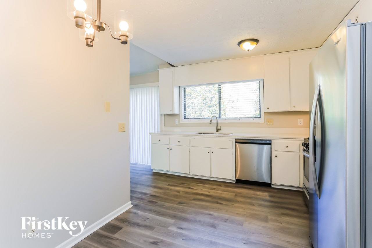 365 Sea Holly Cir - Photo 7 of 15