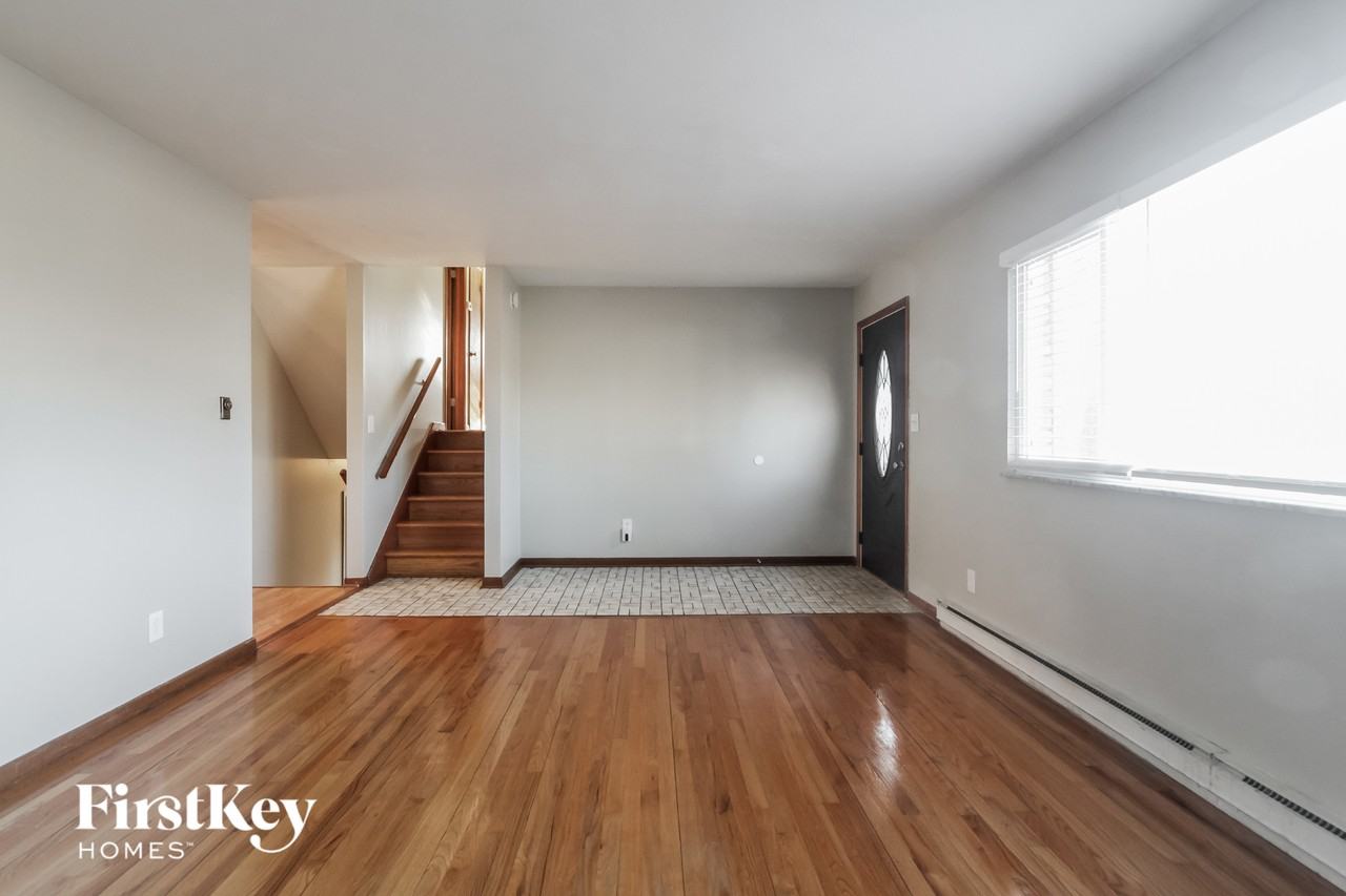 8141 S East St - Photo 2 of 15