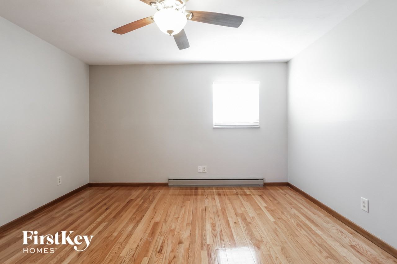 8141 S East St - Photo 7 of 15