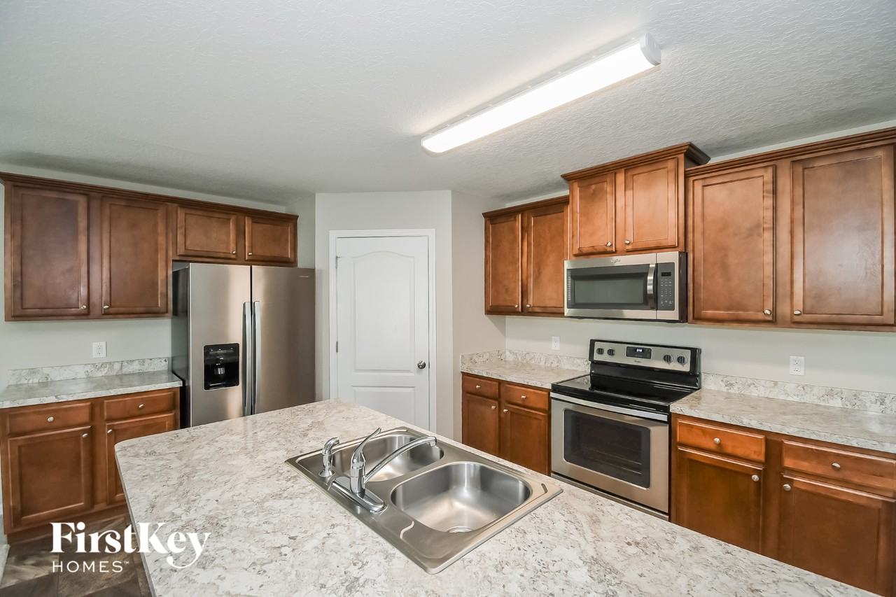 1940 Rock Springs Way - Photo 6 of 15