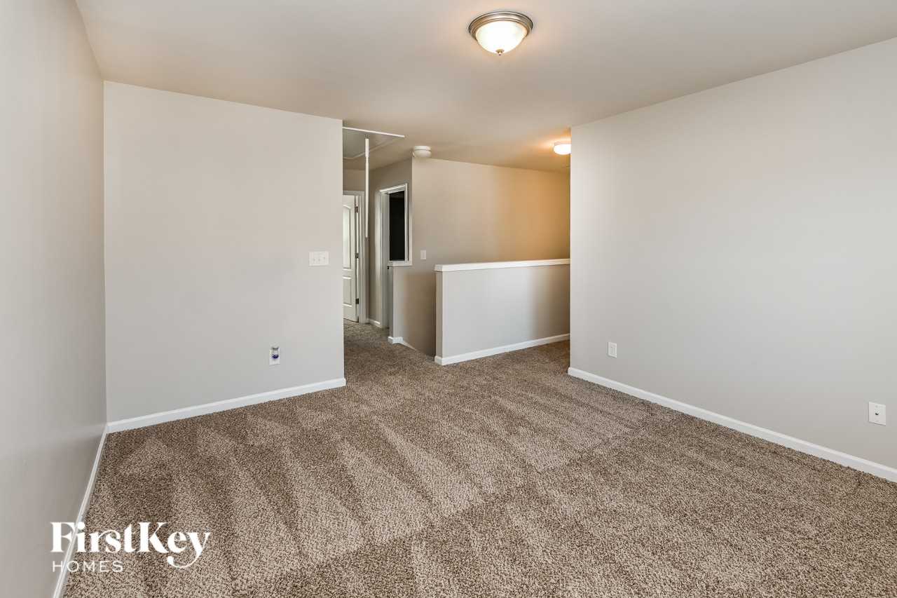 8929 Lilac Tree Ave - Photo 6 of 15