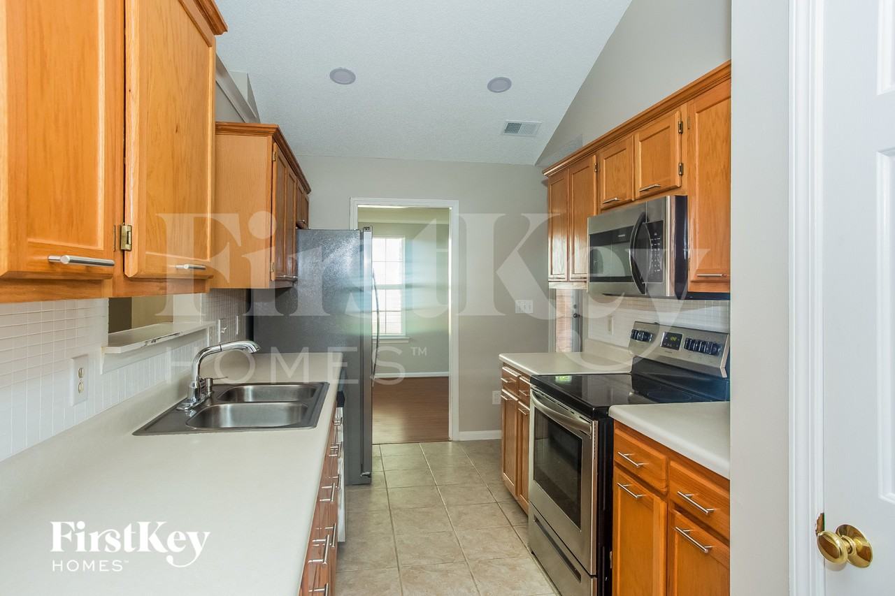 6115 Country Walk Dr - Photo 6 of 15