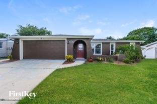 9021 Saint Clair Ln - Photo 1 of 1