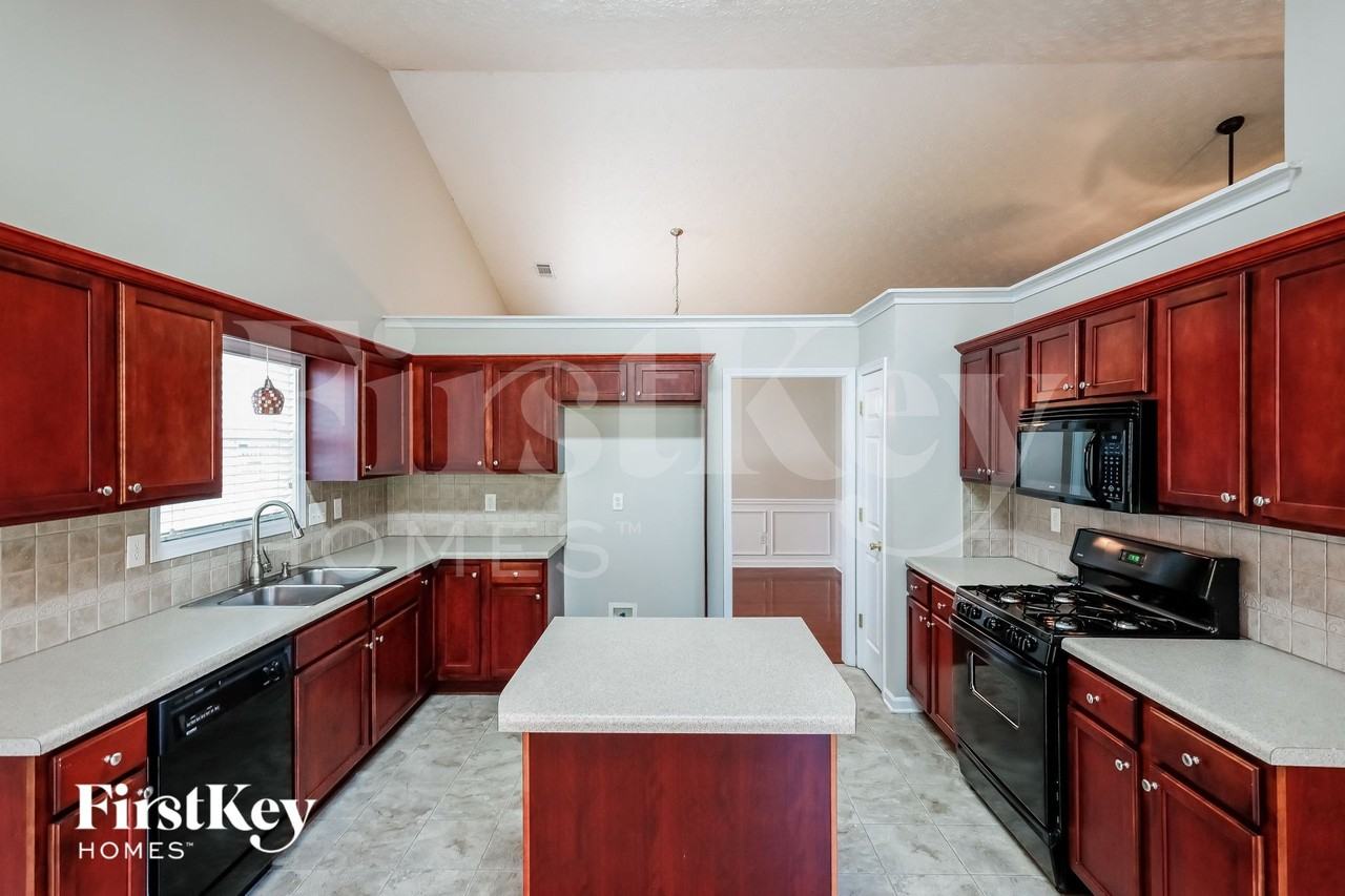 1405 Dunton Green Way - Photo 5 of 15