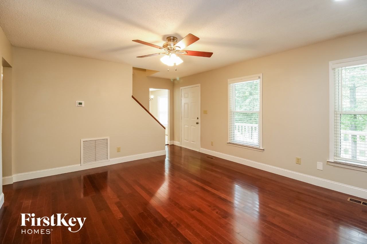 4907 Whisper Oak Dr - Photo 3 of 15