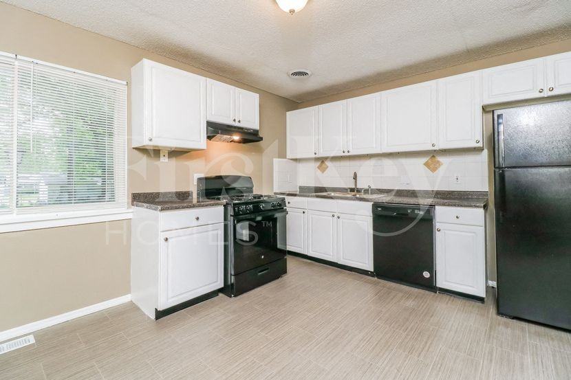 6722 Champana Dr - Photo 3 of 15