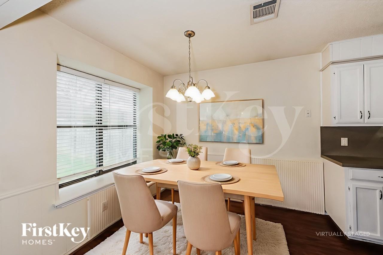 6525 Constitution Dr - Photo 7 of 19