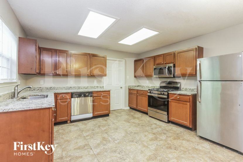 5121 Flame Way - Photo 5 of 15