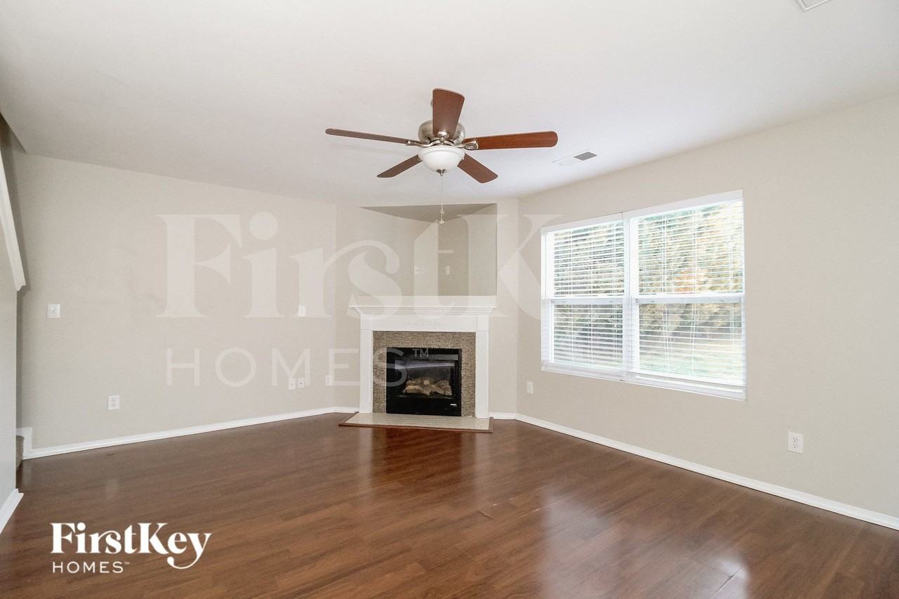 3144 Asheton Grove Ct - Photo 4 of 11