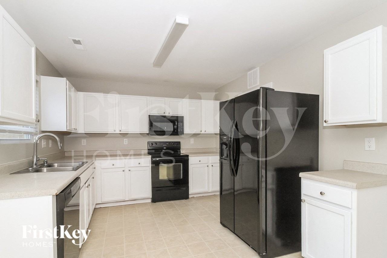 3144 Asheton Grove Ct - Photo 6 of 11