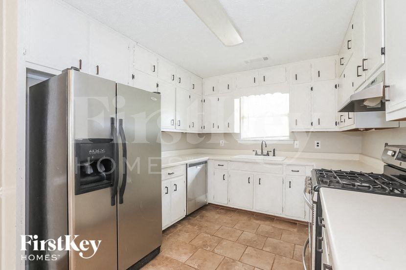 270 Countryside Ln - Photo 7 of 15