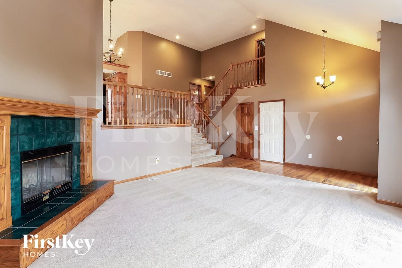 1824 Sw Pinecreek Ct - Photo 3 of 16