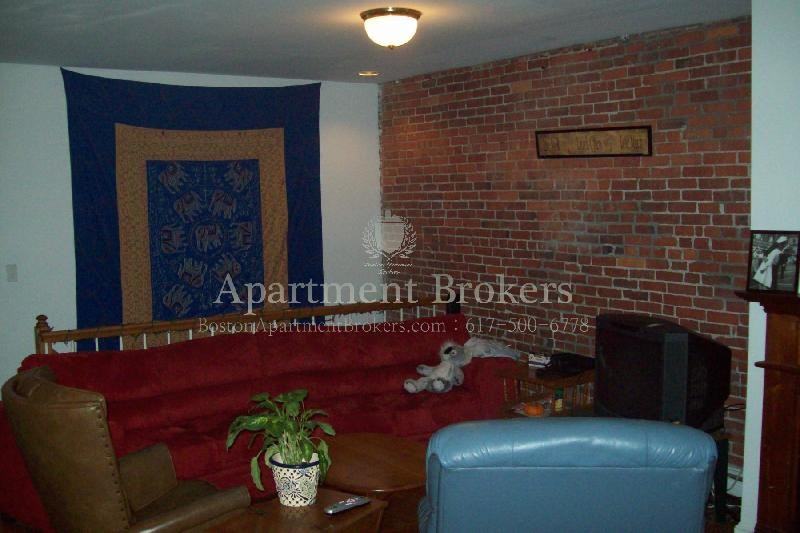 483 Massachusetts Ave #1