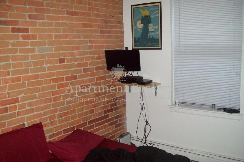 483 Massachusetts Ave #1 - Photo 5 of 14