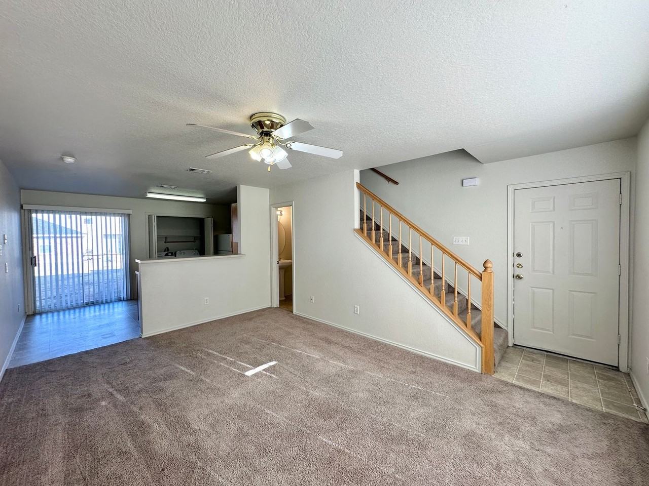 2105 Tahoe Ct - Photo 4 of 37