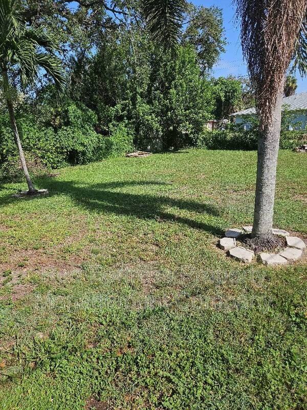 2349 South St - Photo 2 of 9